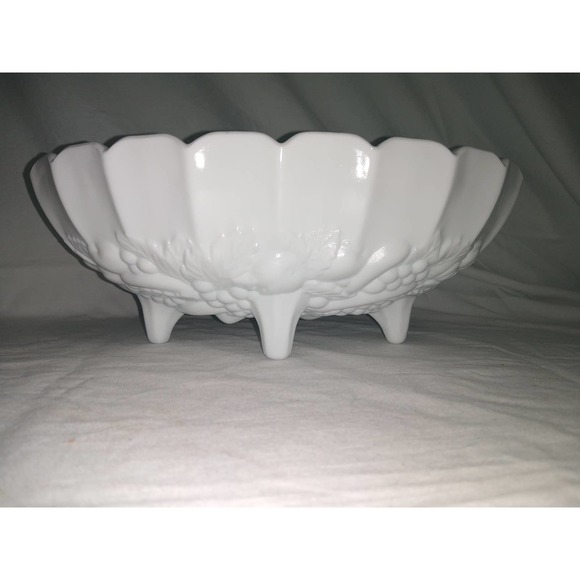 Fruit footed milk glass fruit bowl - Picture 1 of 4